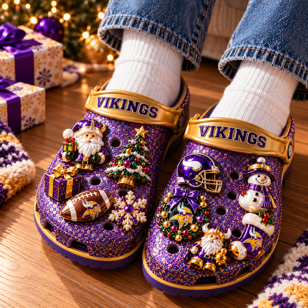 MNV Premium Christmas Glitter Charm Clogs NTTB
